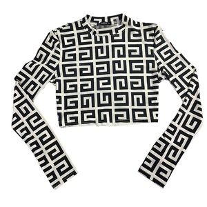 Long sleeve crop top